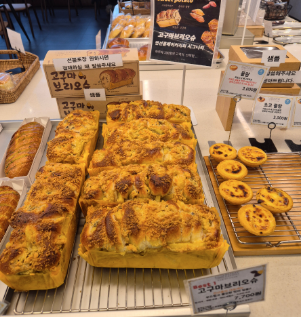 연선흠 베이커리카페 : 넓은 공간과 빵 퀄리티 모두 갖춘 대표 빵지순례지