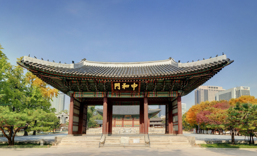 주요 관광명소(대한문&amp;#44; 중화문&amp;#44; 덕홍전&amp;#44; 정관헌&amp;#44; 석조전)