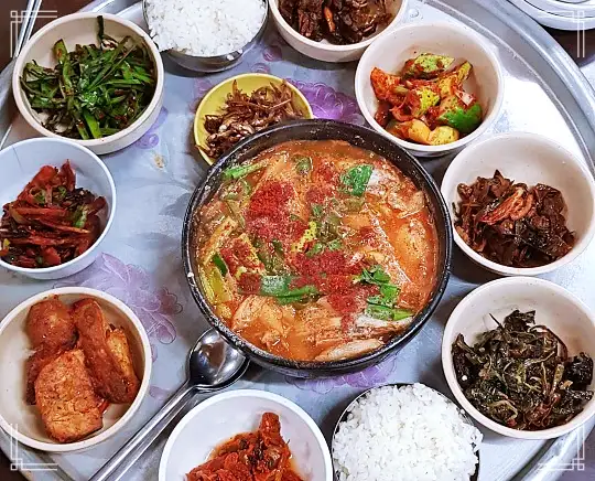 제209회 놀라운토요일 갈치 찌개 갈치조림 백반 대식가 김태우 테이 추천 놀토 영등포 전통시장 맛집 소개