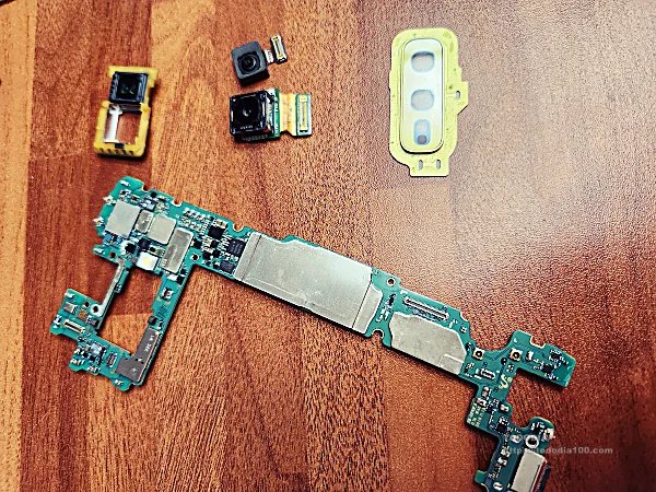 핸드폰-분해조각