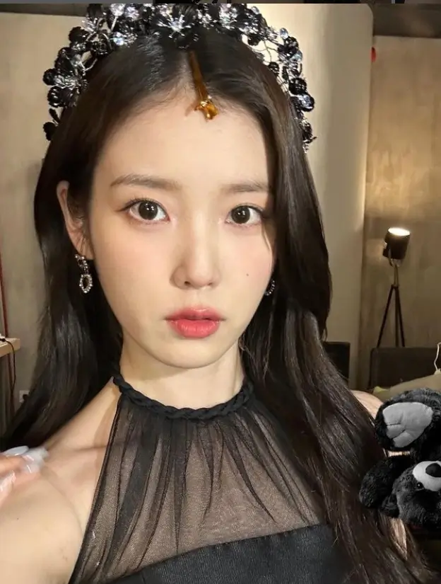 아이유 IU 프로필 갤러리ㅣ노래 음악 mbti 인스타 유튜브