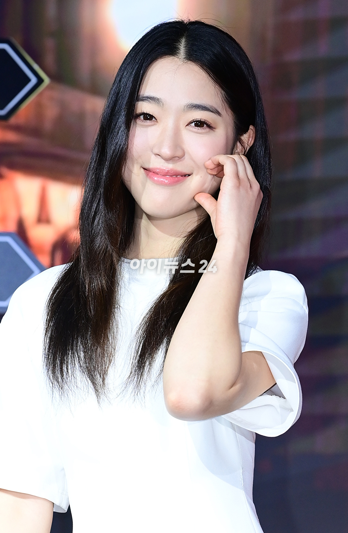 배우 최성은이 27일 오전 서울 마포구 마포동 호텔 나루 서울 엠갤러리에서 열린 넷플릭스 영화 '로기완'(감독 김희진) 제작보고회에 참석하고 있다. [사진=정소희 기자]