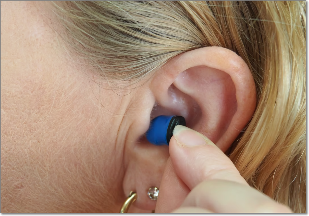 보청기-착용-모습