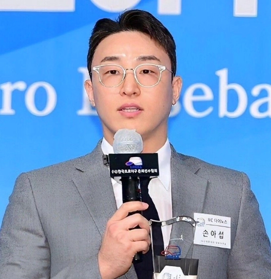 손아섭 프로필 나이 고향 학력 연봉 안타 타율 기록 인스타그램