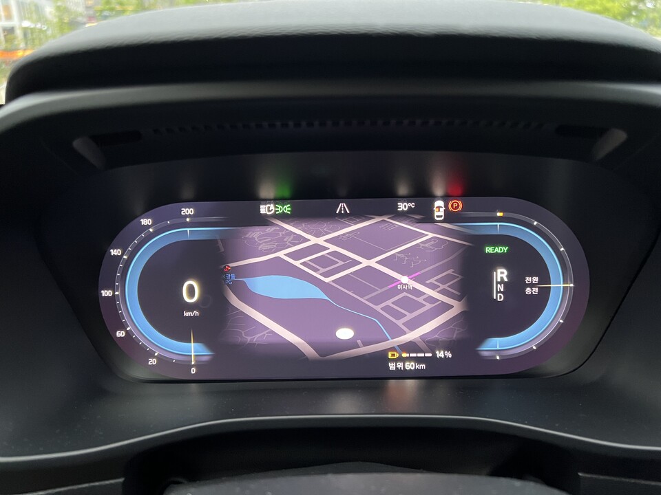 전기차는 힘이 부족하다? C40 리차지한테는 그런 말 통하지 않는다!