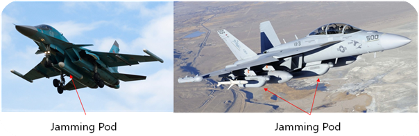 전투기 Jamming Pod 모습