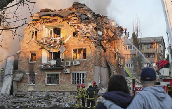 러시아 키이우 대규모 공습(로이터 연합뉴스)