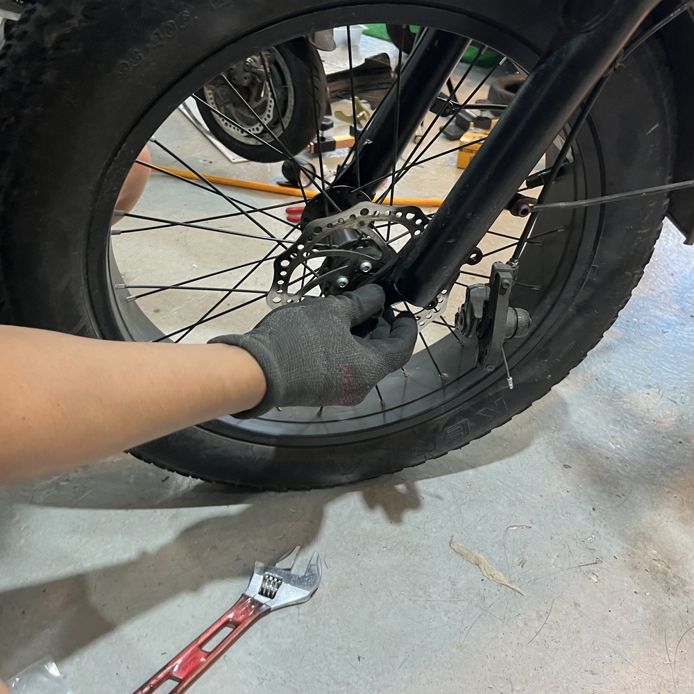 AU테크 엑스트랙 몬스터 B 브레이크 소음 : 수원 전기자전거 수리