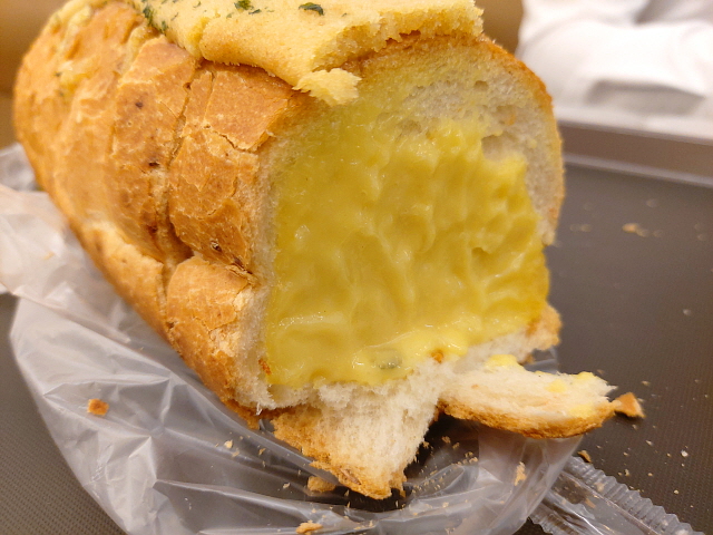 CLB 새우바게트 내부