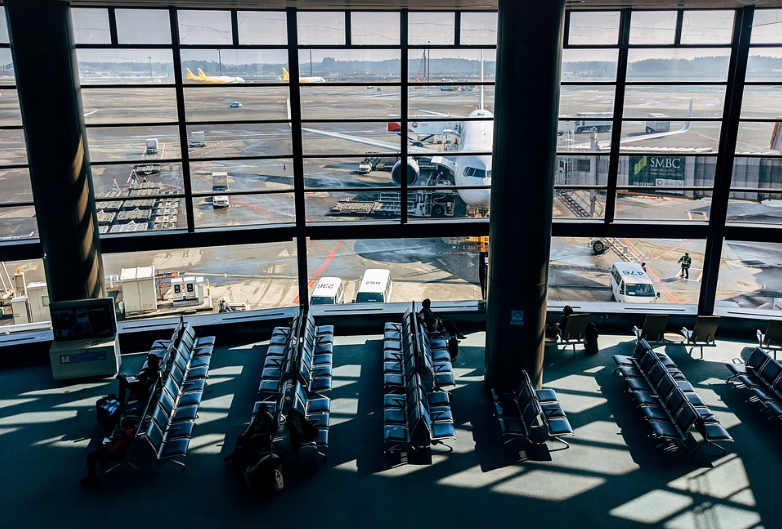 공항 서비스 품질과 항공사 선택에 관련된 이미지