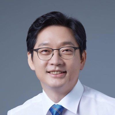 김경수 대통령 정무특보 프로필: 나이 학력 고향 盧 마지막 비서관의 18년 만 청와대 복귀
