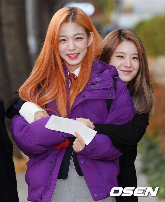 프로미스 나인 이채영 시구 언니 장규리 엄마 가족