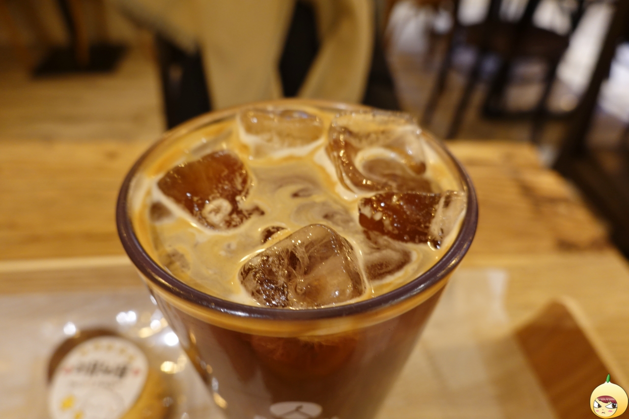 아이스 아메리카노 항공샷