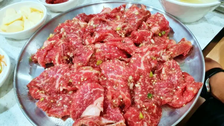 제26회 토요일은 밥이좋아 토밥즈 한우 양념 등심 제비추리 소고기 숯불구이 맛있는 고기집 춘천 맛집 추천