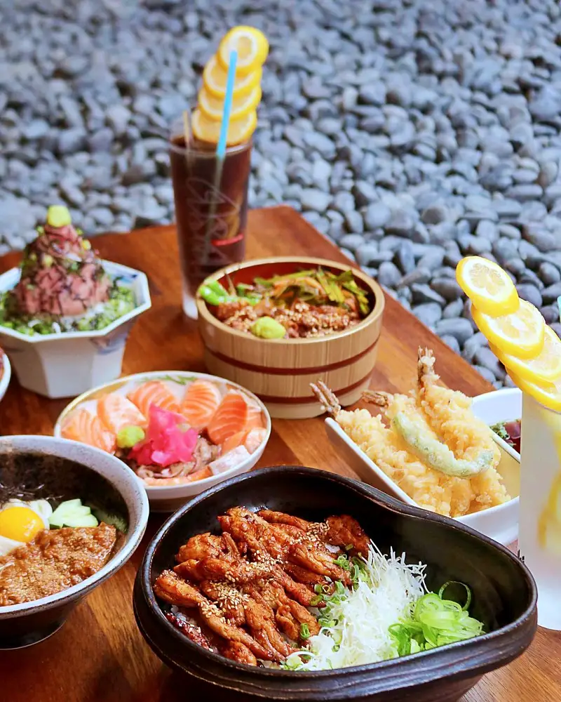 줄서는식당 계란 장어덮밥, 한우곱창덮밥, 숯불갈비 냉우동 맛있는 식당 잠실 송리단길 우동 돈부리 맛집 소개