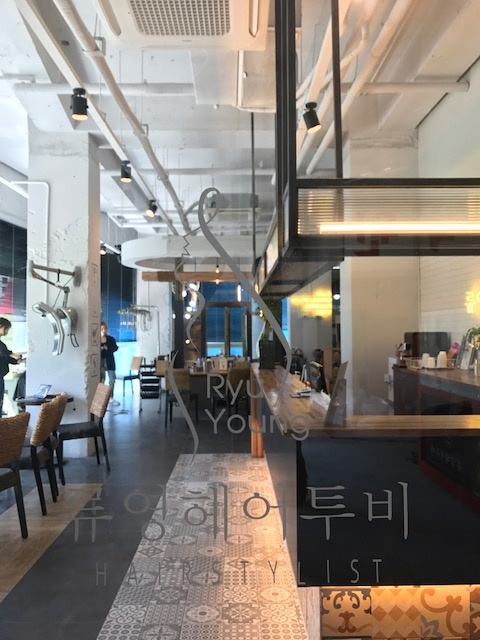 종로 종각역 미니 인생극장 마이웨이 경력 40년 1세대 남성 미용사 헤어 디자이너 추천