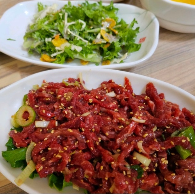 백반기행-목포-엄지가든-육회