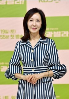 전인화 데뷔