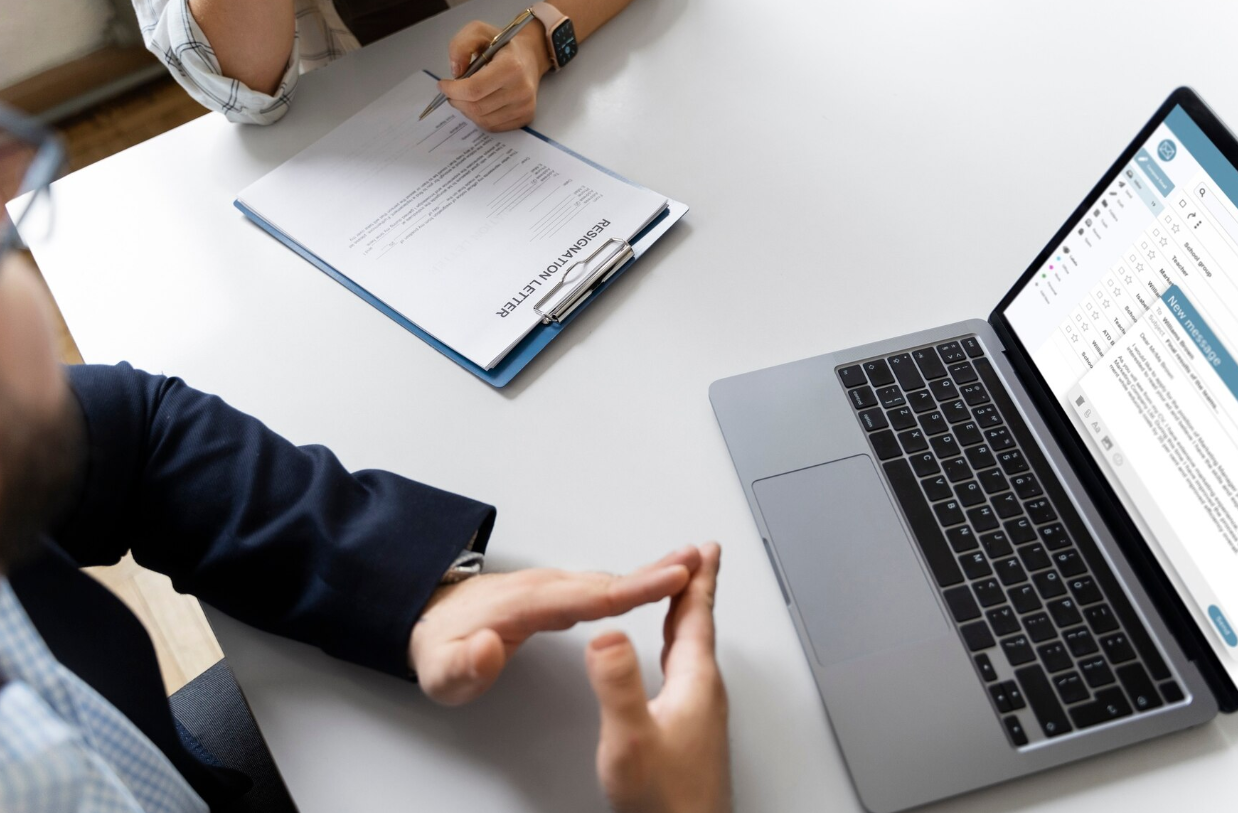 &ldquo;혹시 너무 늦은 건 아닐까?&rdquo; 지금 필요한 생명보험 견적 비교하는 방법