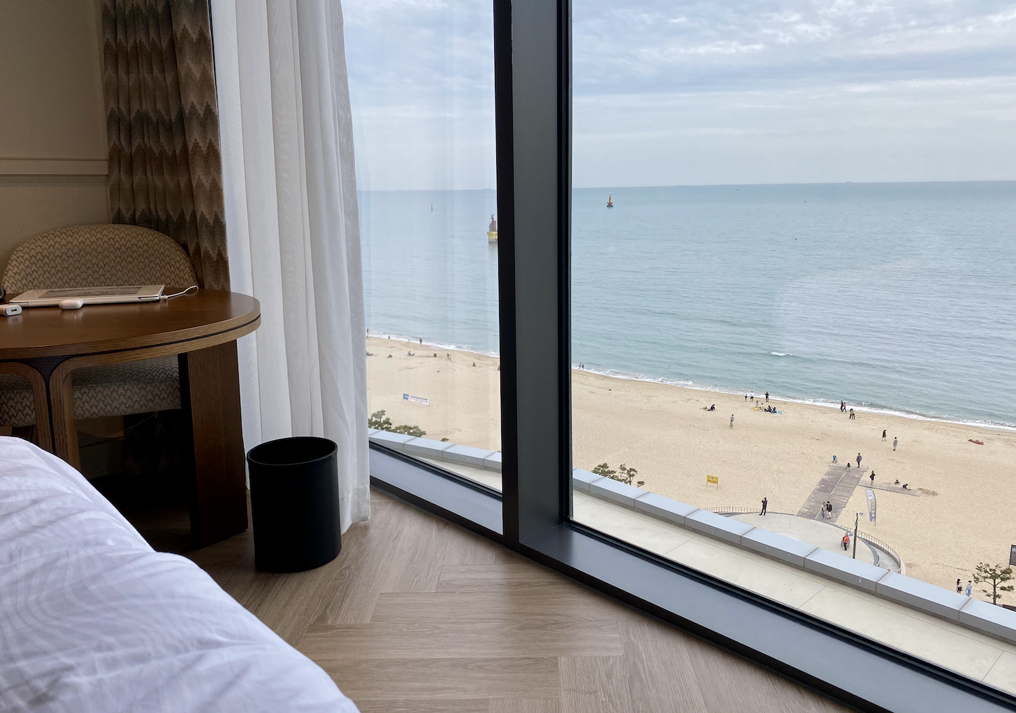 그랜드조선호텔 객실에서 바라본 해운대