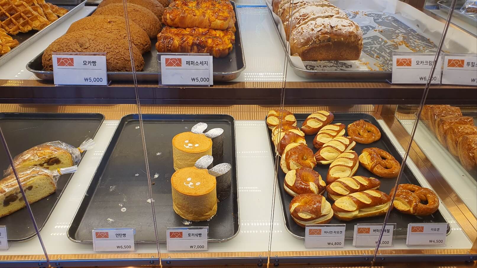 투힐스-빵사진4