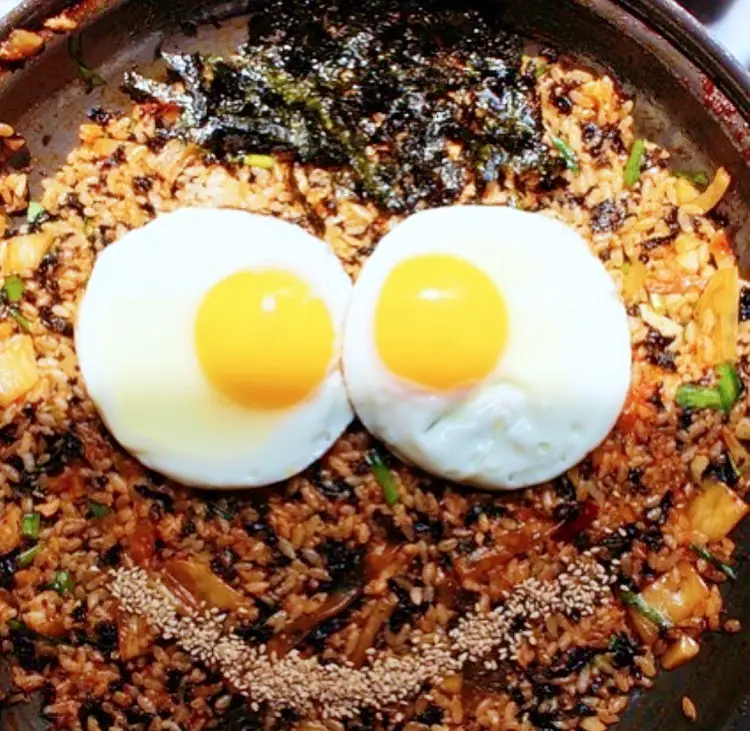 줄서는식당 영탁 추천 치즈계란말이, 계란밥과 곱창 대창을 넣은 닭도리탕 곱도리탕 맛있는 곳 을지로 힙지로 맛집 소개