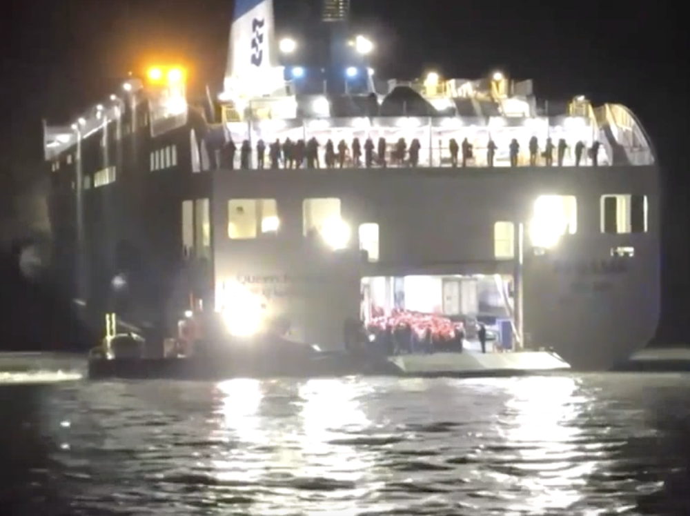 전남 신안군 여객선 좌초 사고