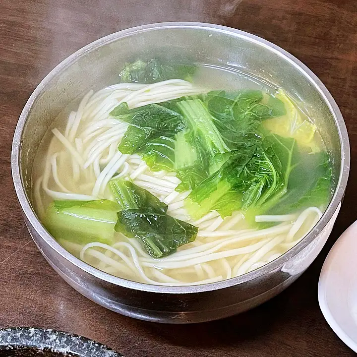 생활의달인 수타 자가제면 칼국수 달인 칼국수 맛있는 40년 식당 은둔식달 노포 아산 천안 맛집 정보