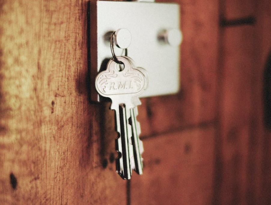 디지털 도어락 배터리 교체, 혼자서도 완벽하게 하는 방법