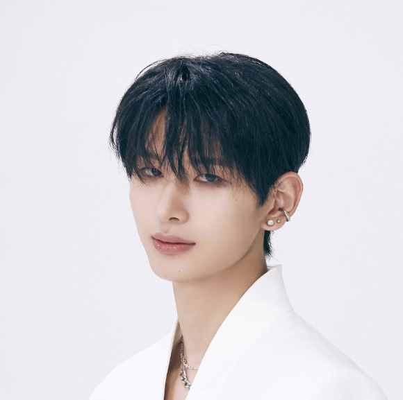 판타지보이즈에서 이탈한 유준원 [사진=판타지보이즈 SNS]