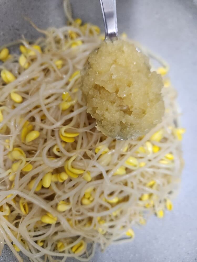다진마늘 넣기