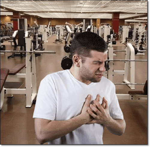 운동 중 심장통을 느끼는 남성