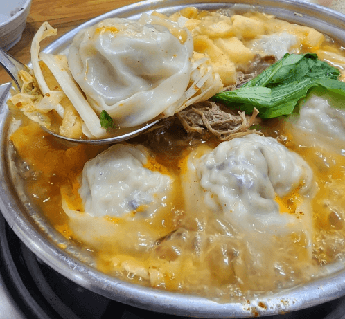 생방송투데이 황해도식 만두전골 종로 맛집