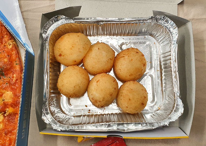 찹쌀로제반띵치즈볼