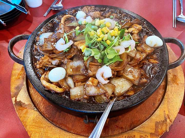 생방송오늘저녁 돌짜장 복권 로또 1등 당첨 황금손 주인장의 뜨거운 돌짬뽕 매운 갈비찜 부산 맛집 추천