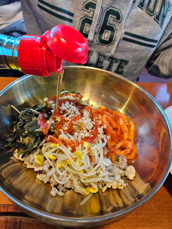 보리밥 참기름 두르다