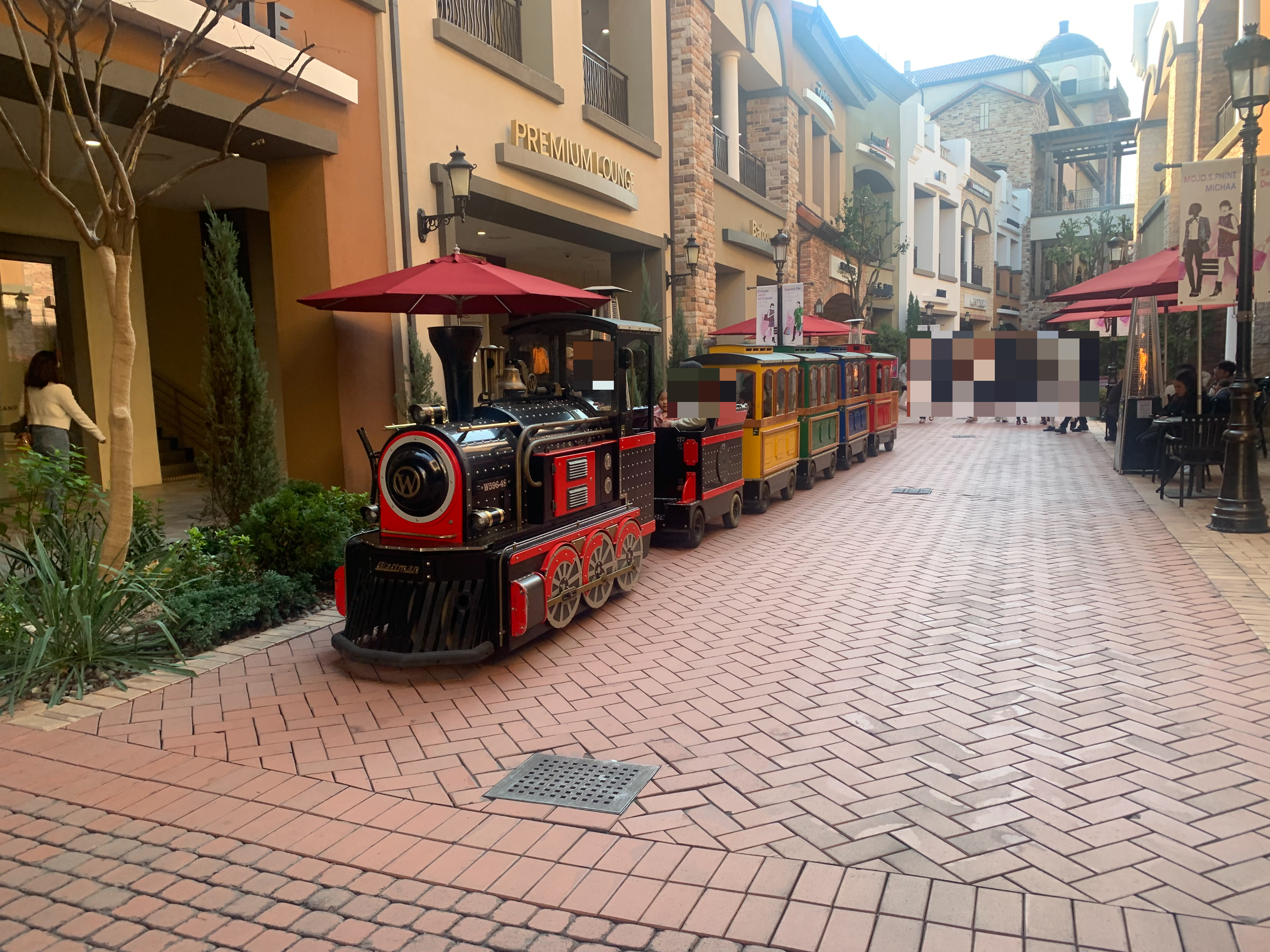 시흥 프리미엄 아울렛 크리스마스 스머프 주말 주차 주말