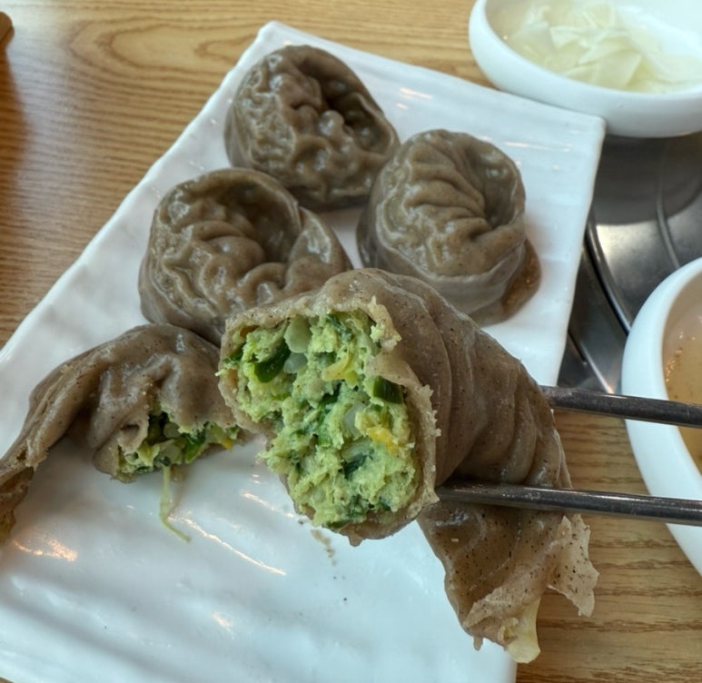 동루골막국수 메밀만두