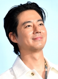 조인성 박선영