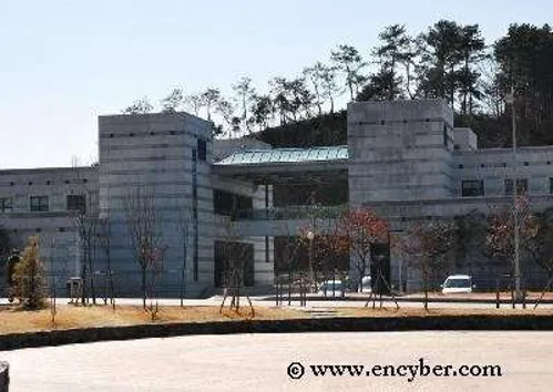 단국대학교 죽전캠퍼스석주선기념박물관