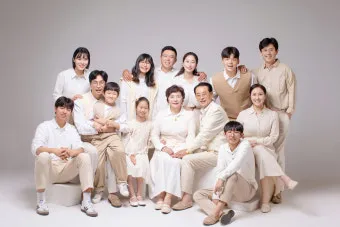사진관 가족사진 선물 의상 대여 헤어 메이크 가족과 추억 남기는 촬영 준비_2