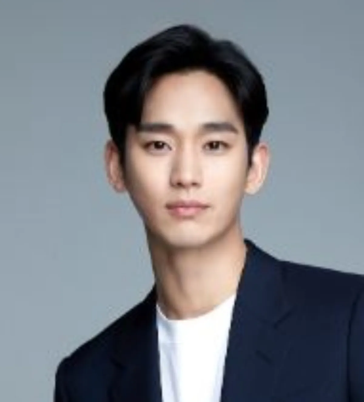 배우 김수현 사진