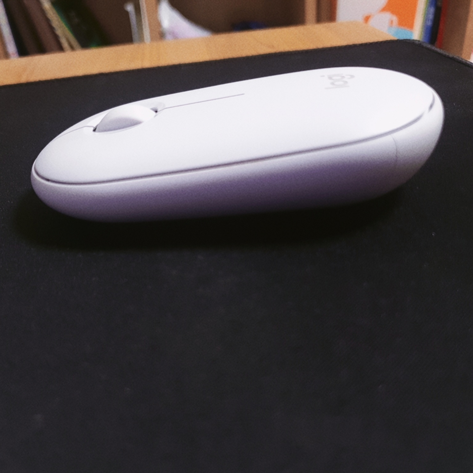 로지텍 페블(Pebble) 슬림 외형1