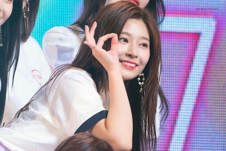 아이즈원 김민주 최애사진