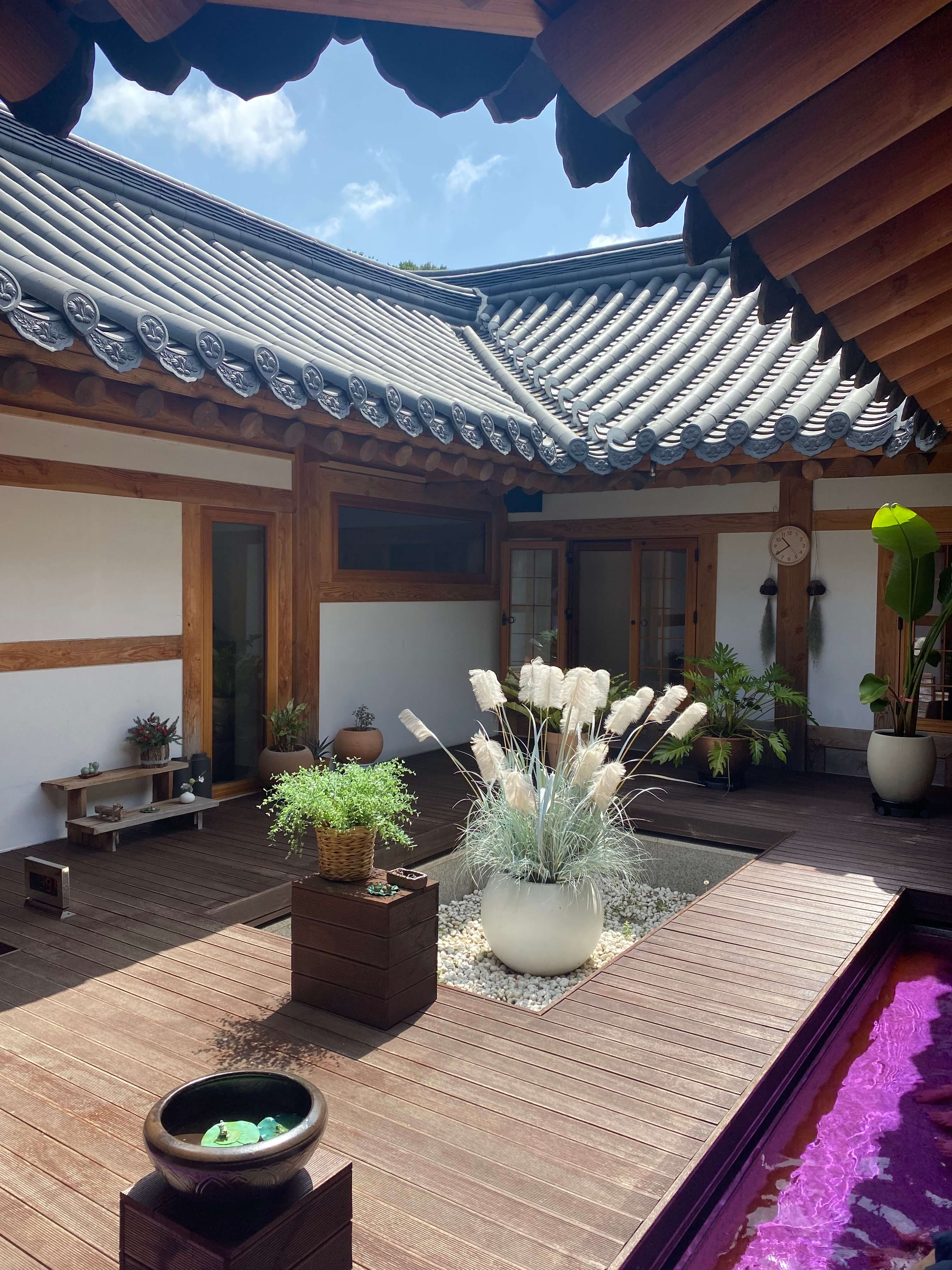 사명대사공원-한옥숙소-족욕시설