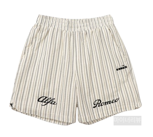 나혼자산다 전현무 채칼 카메라 피아노 LP 스피커 목 온열 마스크 반팔 티셔츠 반바지 정보