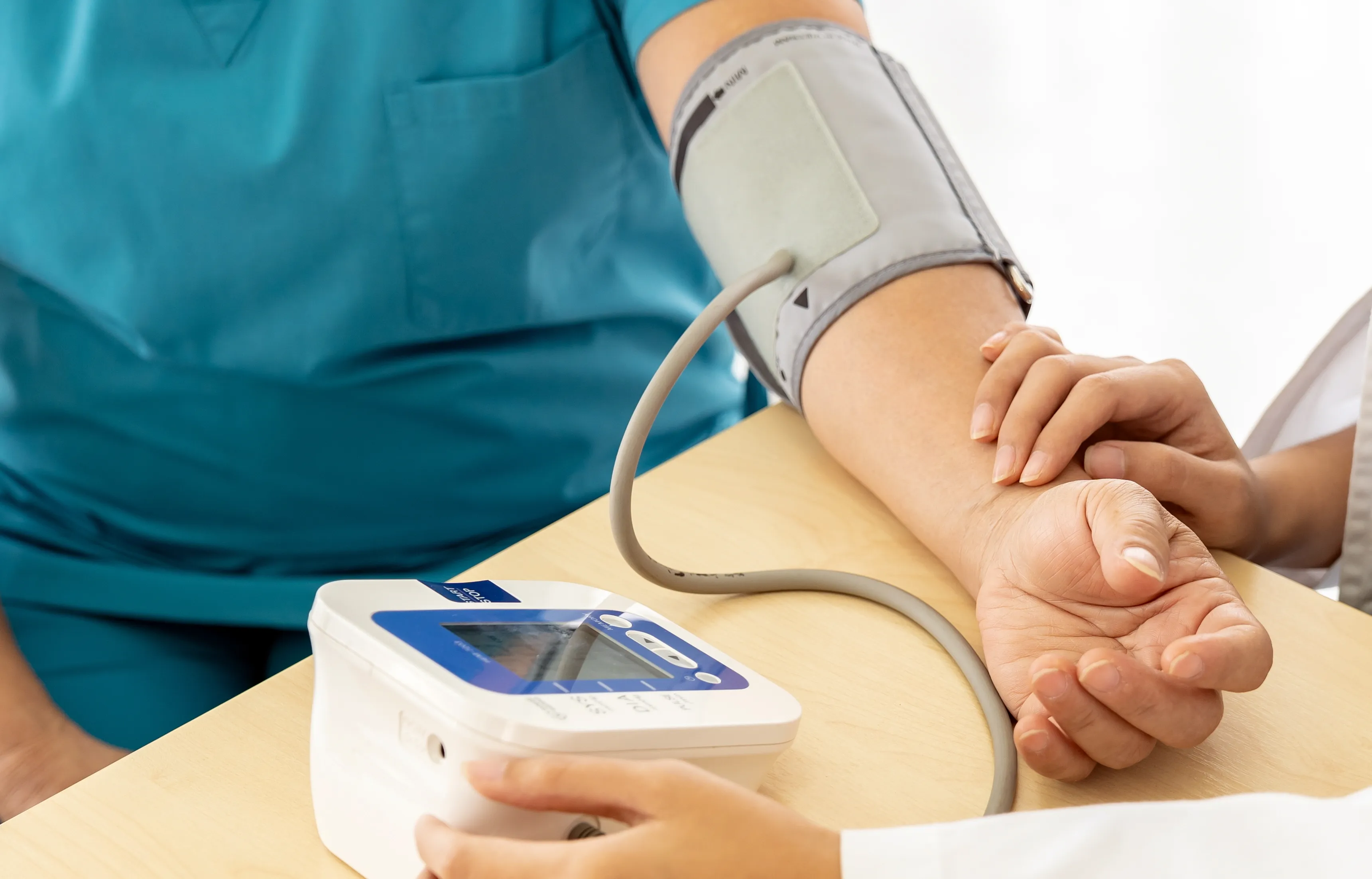 혈압계 선물 자동식 손목형 상완형 정확도와 사용편의 비교 가이드_3