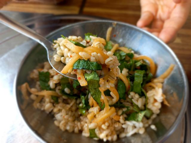 여의동 칼국수 보리밥