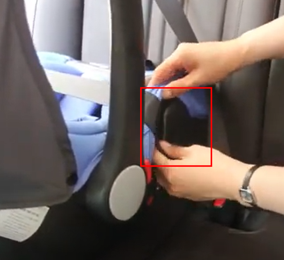 바구니-카시트-홈-안전벨트-끼우기