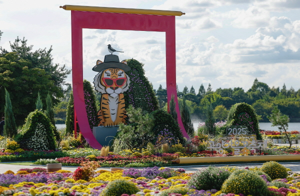 2025 고양 꽃 축제 & 고양 여행 가이드 – 일산호수공원 봄·가을 꽃박람회 총정리